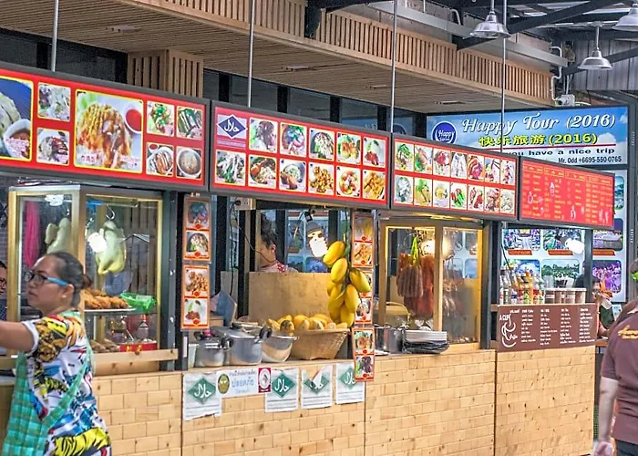 Family Hub @ Pratunam 2 - Group + Free Pickup 酒店 3*