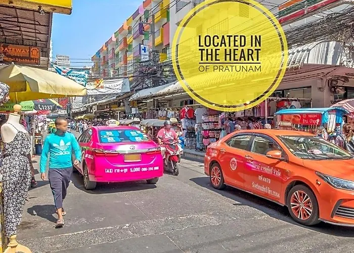Family Hub @ Pratunam 2 - Group + Free Pickup 3* 曼谷
